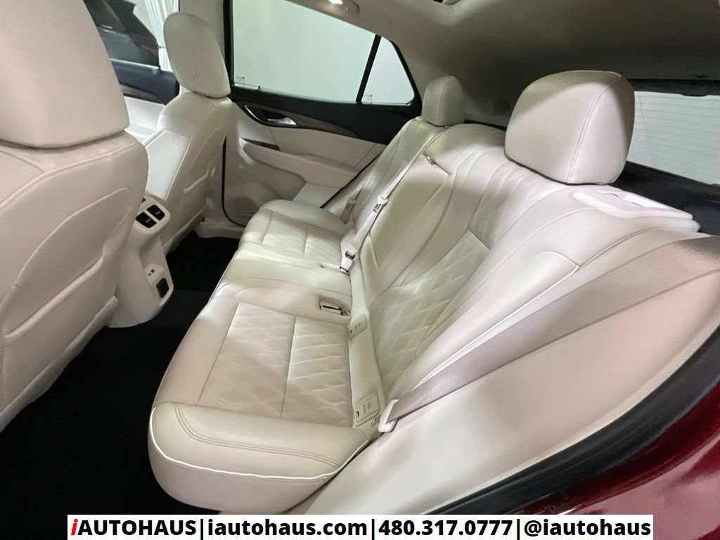 Used 2022 Buick Envision Avenir w/ Technology Package II FWD image 16