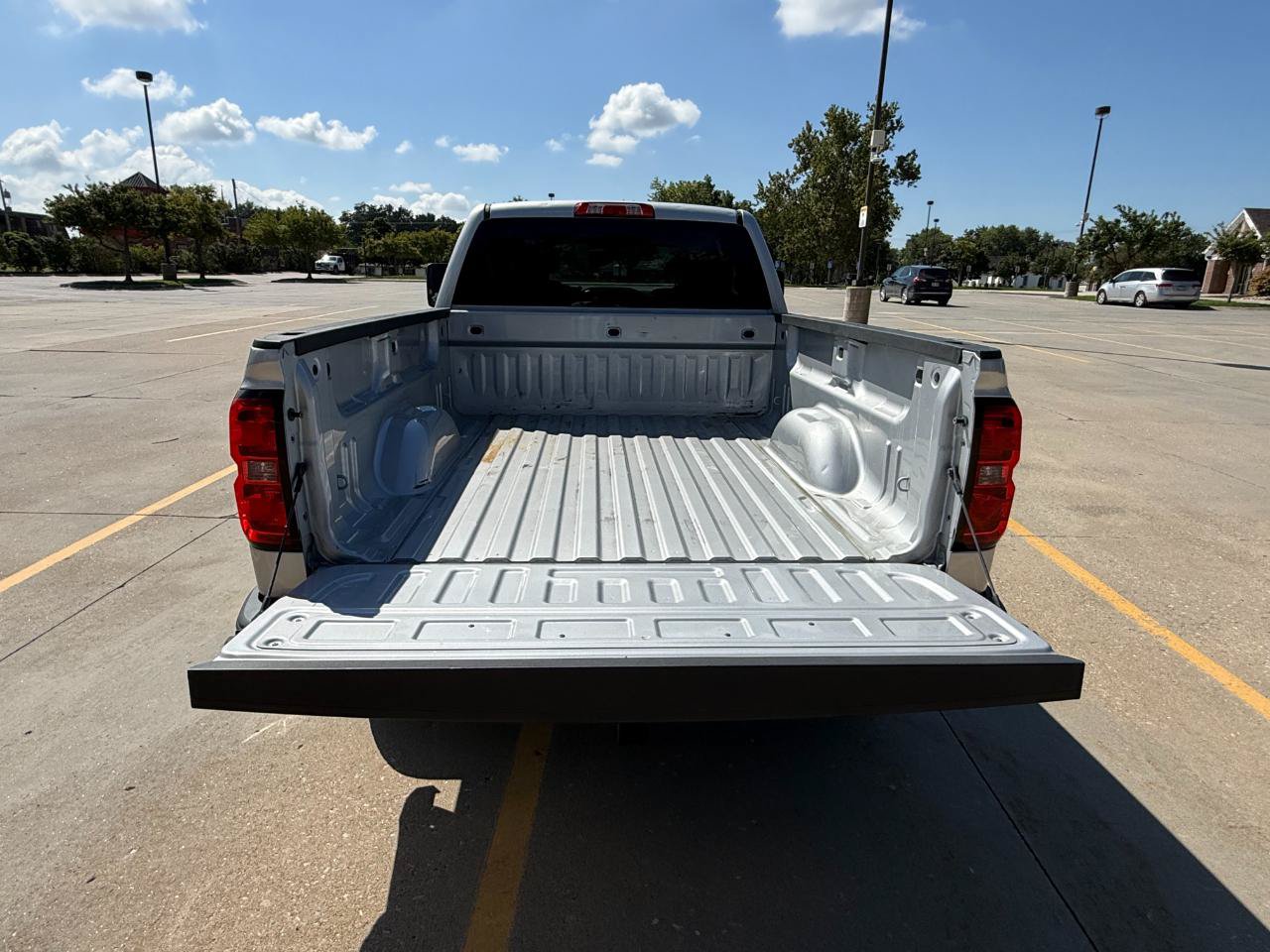 Used 2017 Chevrolet Silverado 1500 W/T AWD/4WD image 7