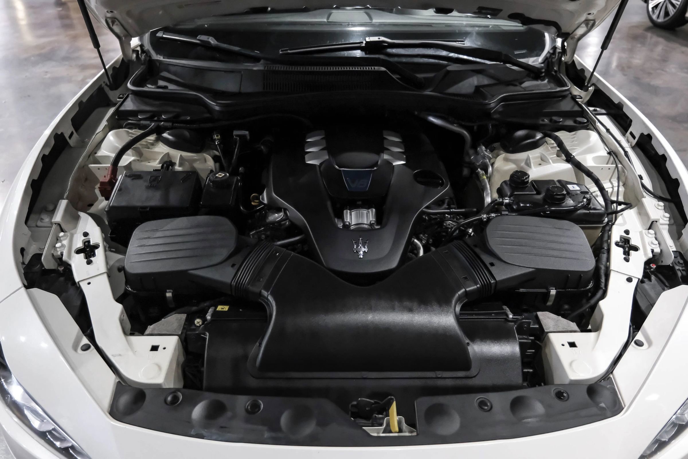 Used 2016 Maserati Ghibli S image 50