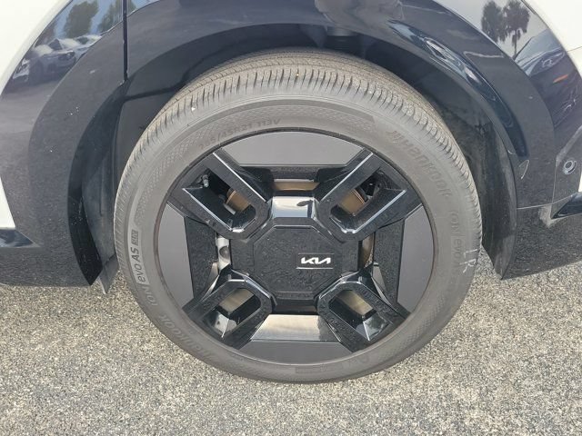 Used 2024 Kia EV9 GT-Line AWD/4WD image 9