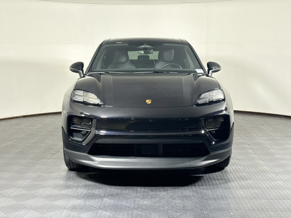 Certified 2025 Porsche Macan Electric RWD image 10