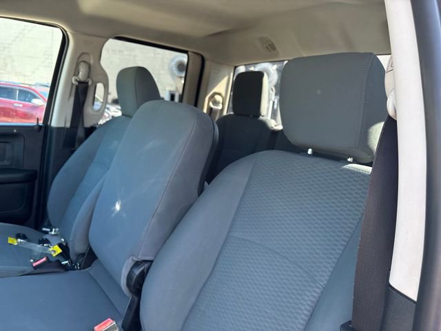 Used 2018 RAM 1500 ST w/ SXT Appearance Group AWD/4WD image 9