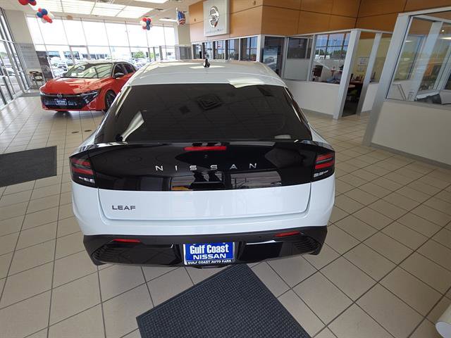 New 2026 Nissan Leaf SV+ w/ Illuminated Package FWD image 4