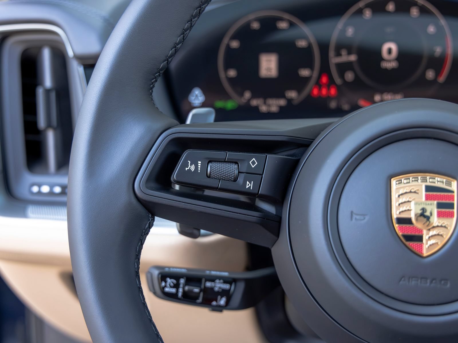 New 2026 Porsche Cayenne Coupe AWD/4WD image 34