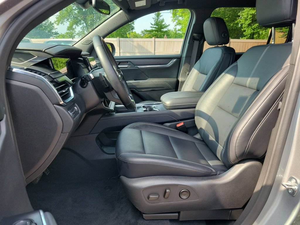 Used 2024 GMC Acadia Elevation AWD/4WD image 20