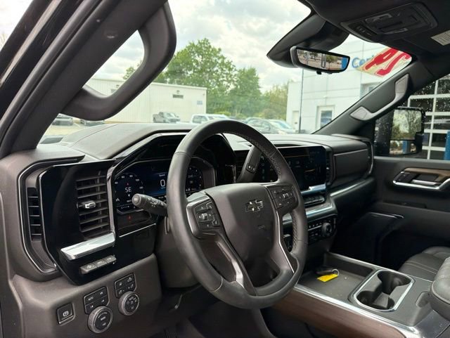 Used 2024 Chevrolet Silverado 2500 High Country w/ Midnight Edition AWD/4WD image 34