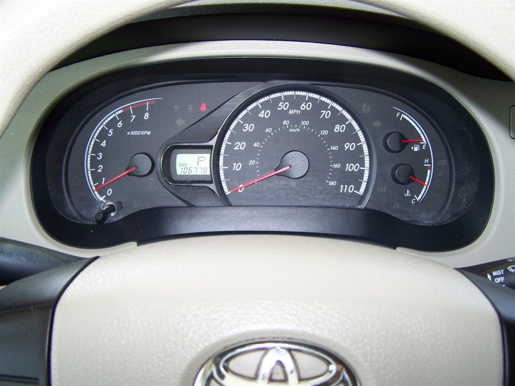 Used 2013 Toyota Sienna L FWD image 10