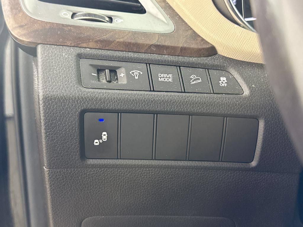 Used 2018 Hyundai Santa Fe Sport FWD image 35