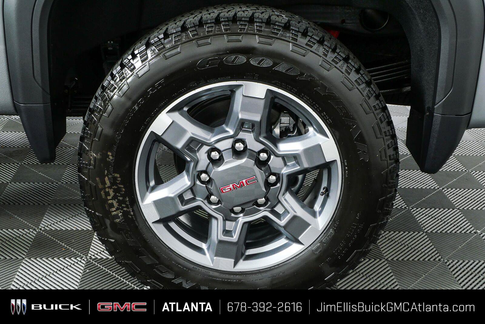 New 2026 GMC Sierra 2500 SLT w/ SLT Premium Package AWD/4WD image 36
