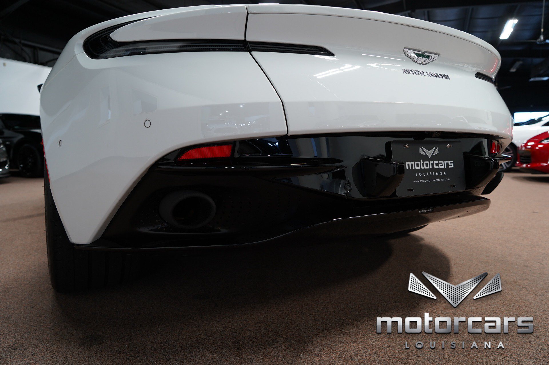 Used 2018 Aston Martin DB11 Coupe RWD image 21