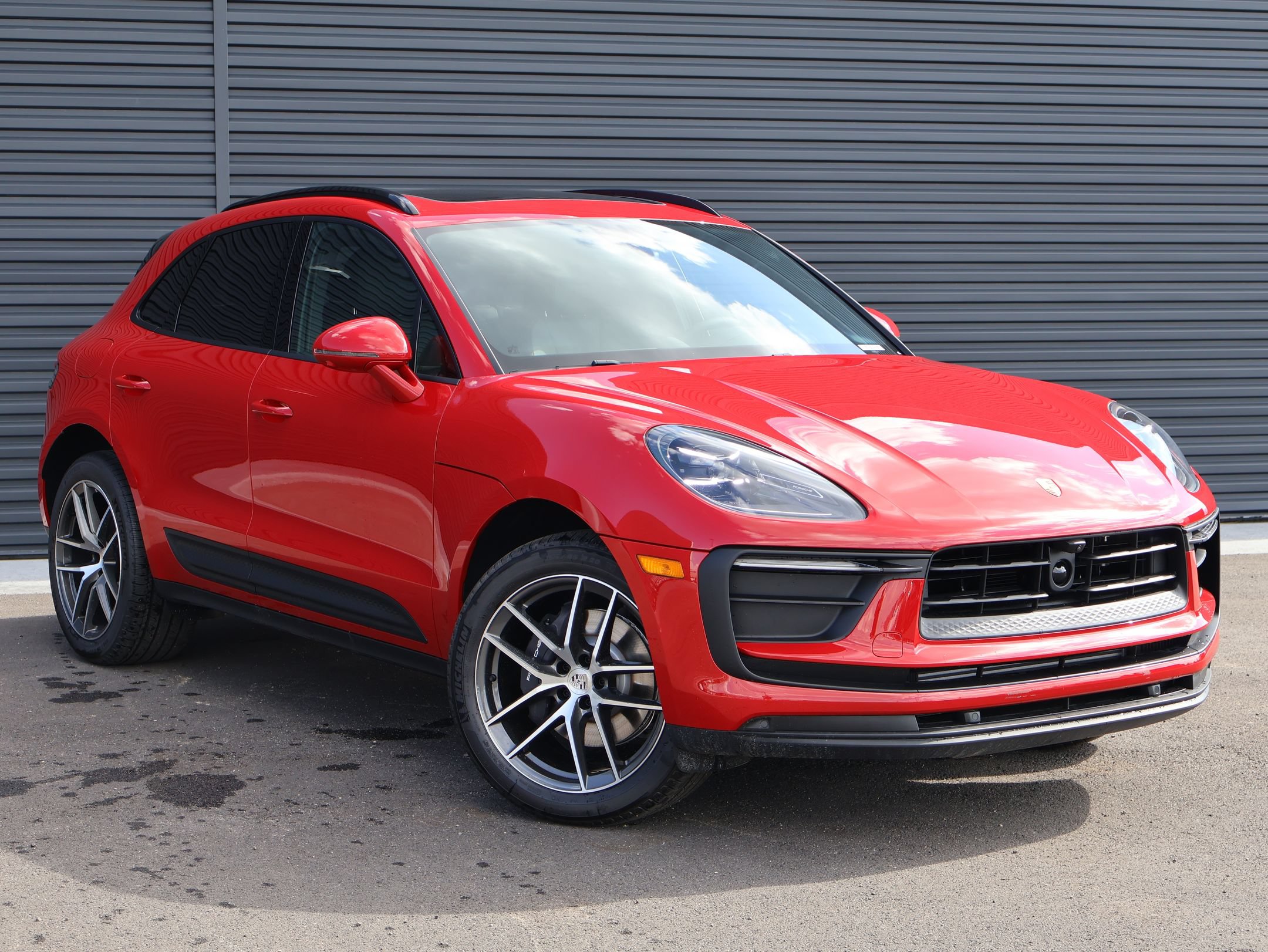 New 2026 Porsche Macan AWD/4WD image 7