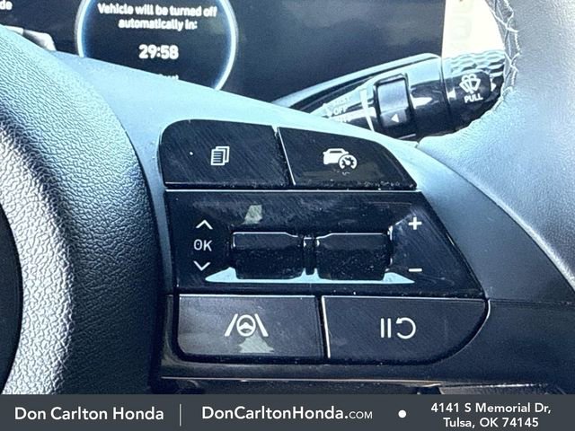 Used 2025 Hyundai Elantra SEL FWD image 20