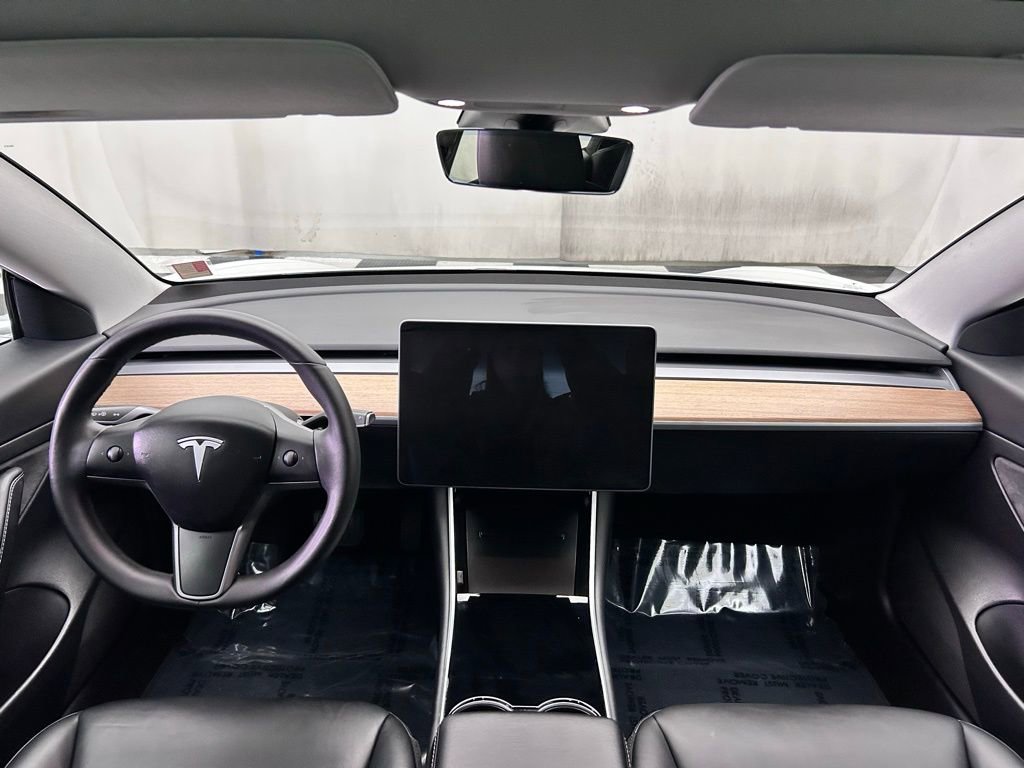 Used 2020 Tesla Model 3 Standard Range Plus image 21