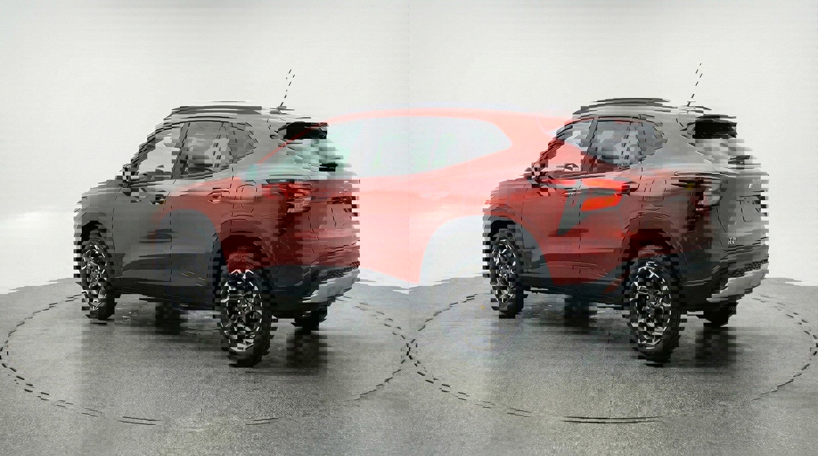 Used 2025 Chevrolet Trax LT w/ LT Convenience Package image 5