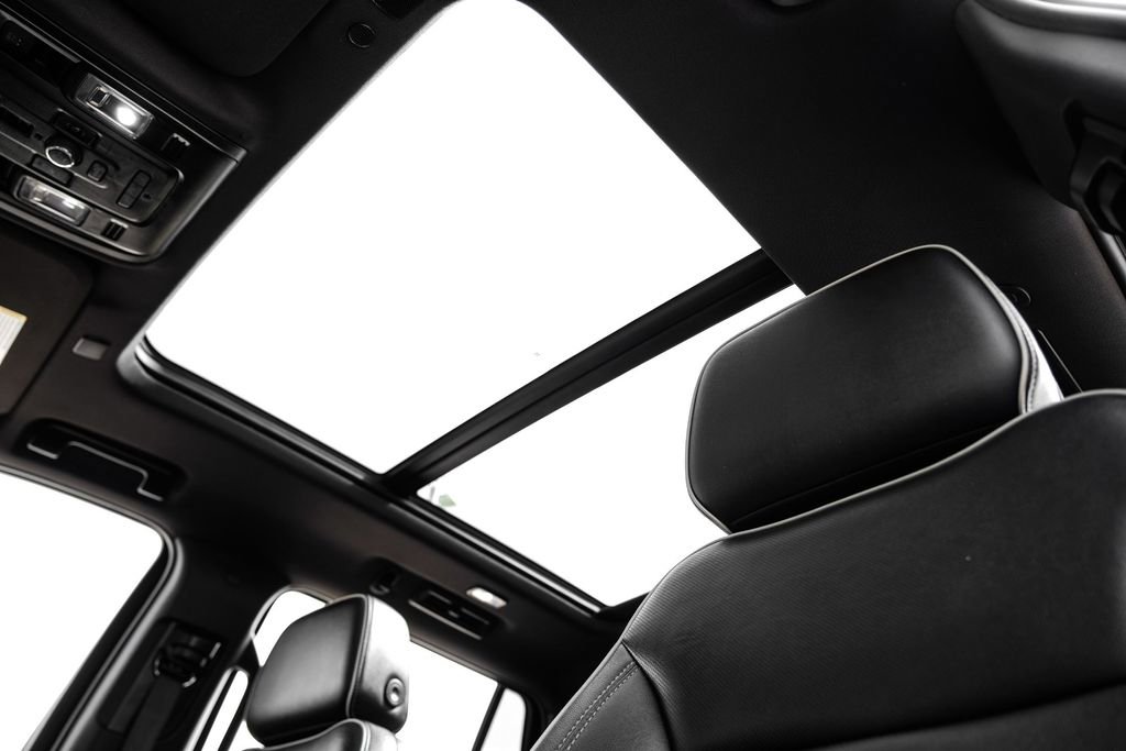 Used 2023 Chevrolet Tahoe Premier w/ LPO, Illumination Package image 4