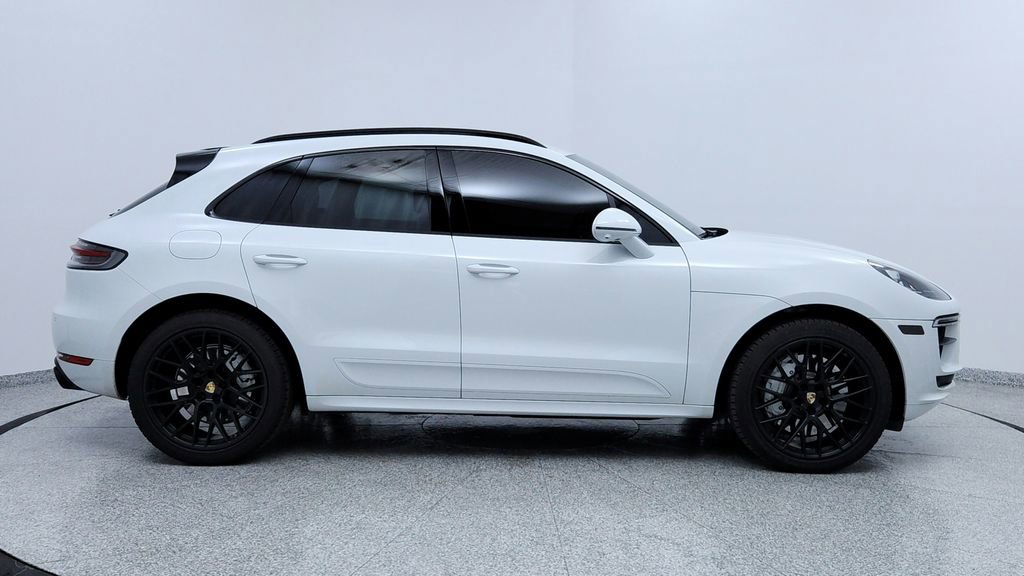 Used 2020 Porsche Macan Turbo image 6