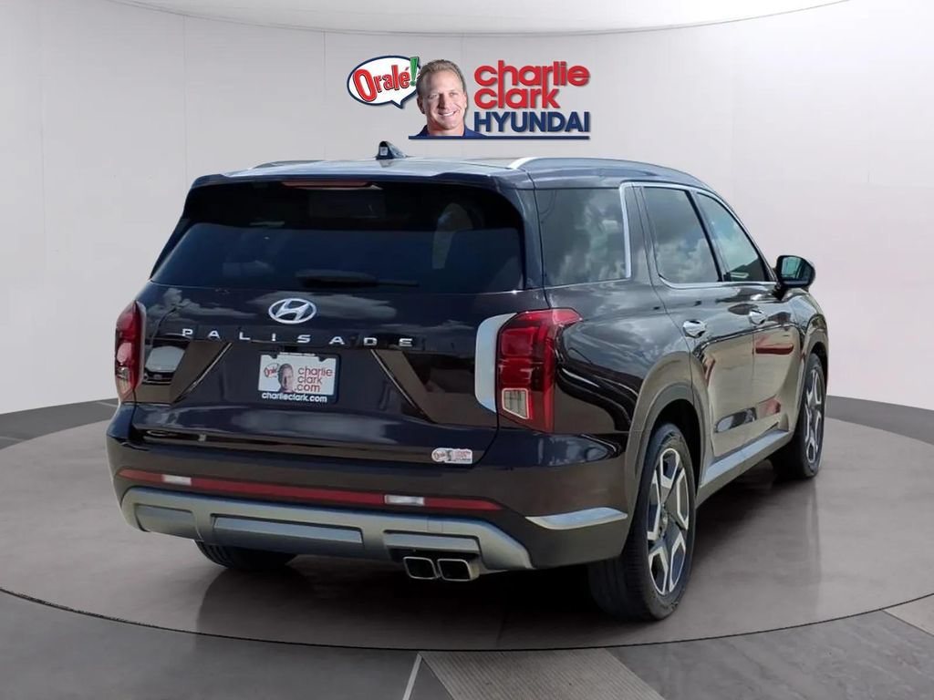 Used 2024 Hyundai Palisade SEL FWD image 5
