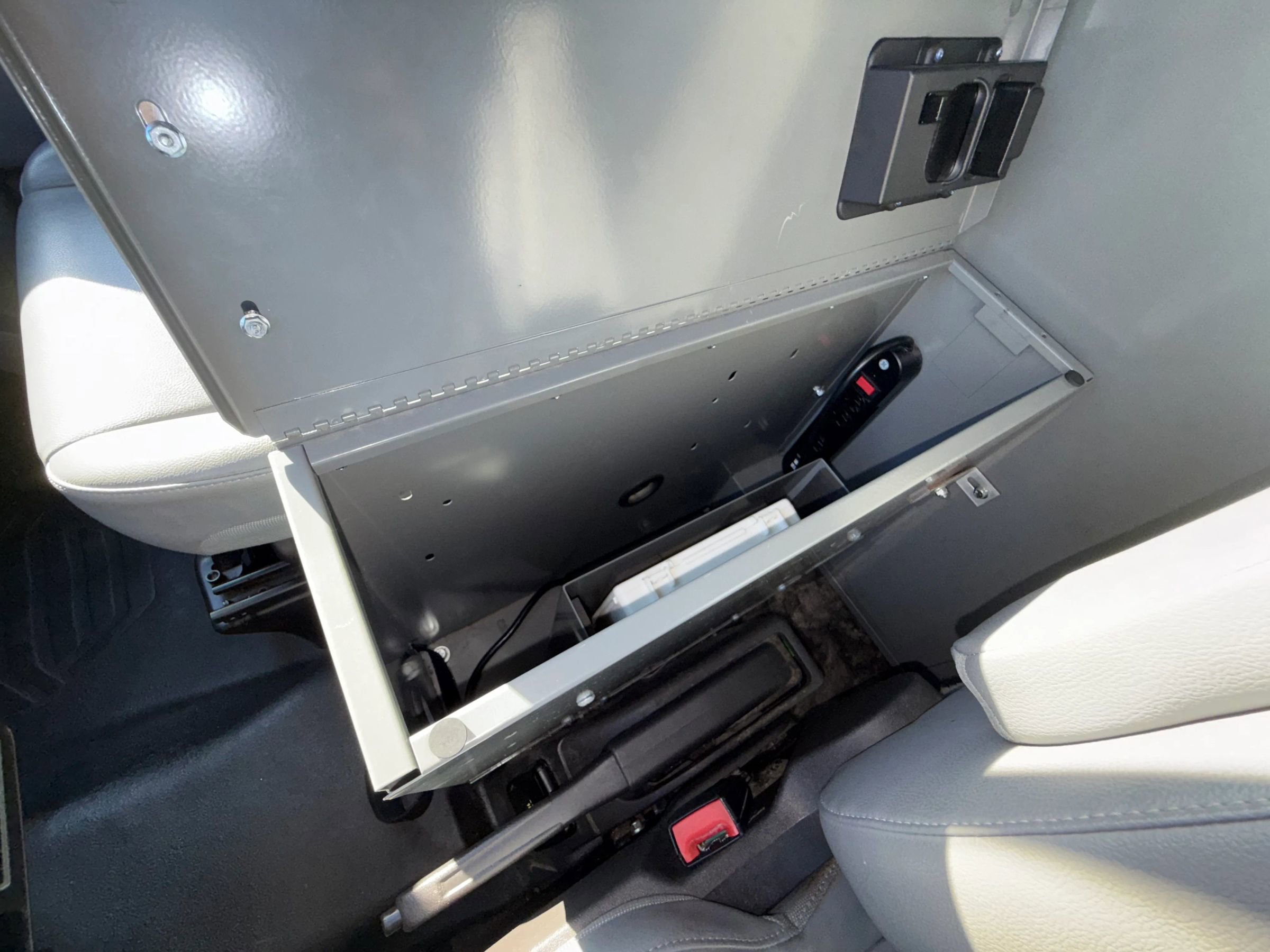 Used 2015 Ford Transit 250 148 High Roof image 25