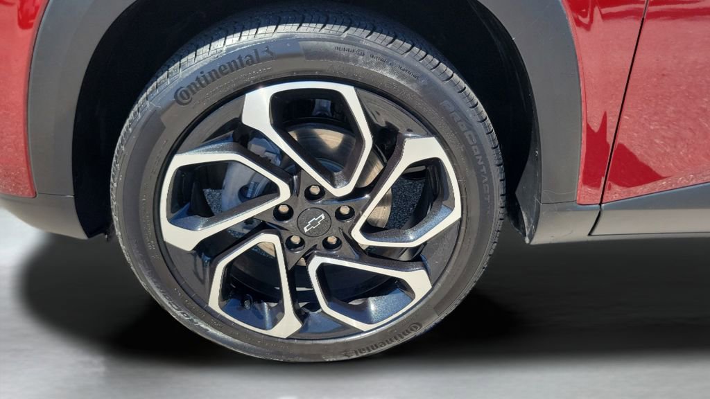 Used 2025 Chevrolet Trax RS w/ Driver Confidence Package image 10