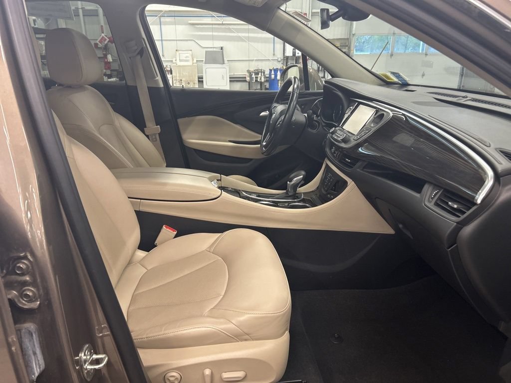 Used 2019 Buick Envision Premium AWD/4WD image 7