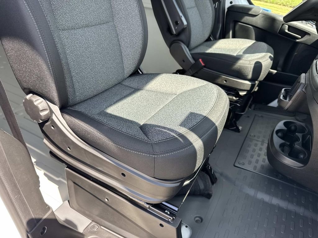 New 2026 RAM ProMaster 2500 w/ Convenience Group image 24