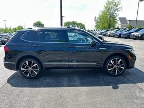 Used 2024 Volkswagen Tiguan SEL R-Line AWD/4WD image 4