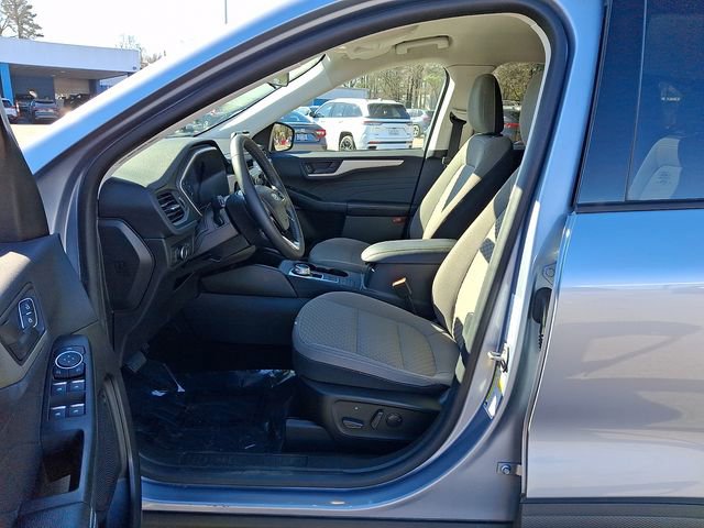Used 2022 Ford Escape SE w/ Convenience Package image 16
