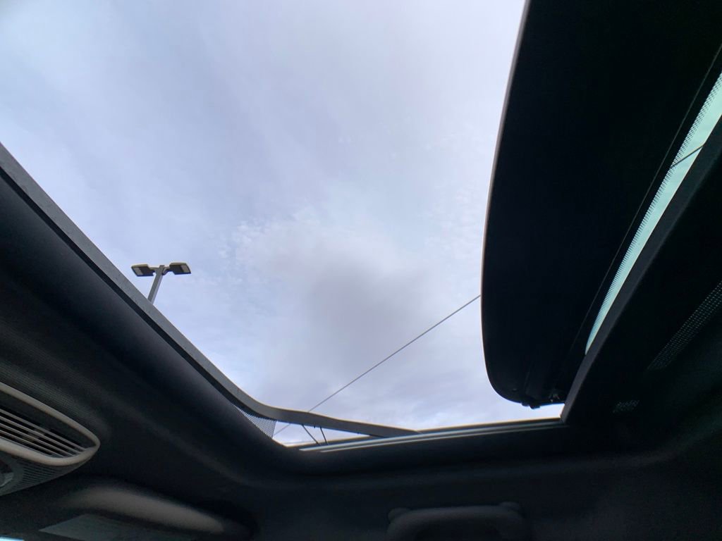 Used 2019 MINI Cooper S image 22