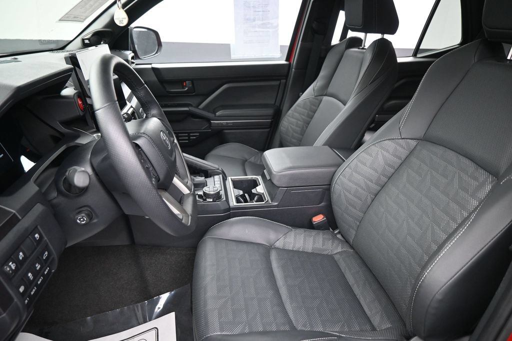 Used 2025 Toyota 4Runner TRD Off-Road Premium w/ Tow Technology Package AWD/4WD image 24