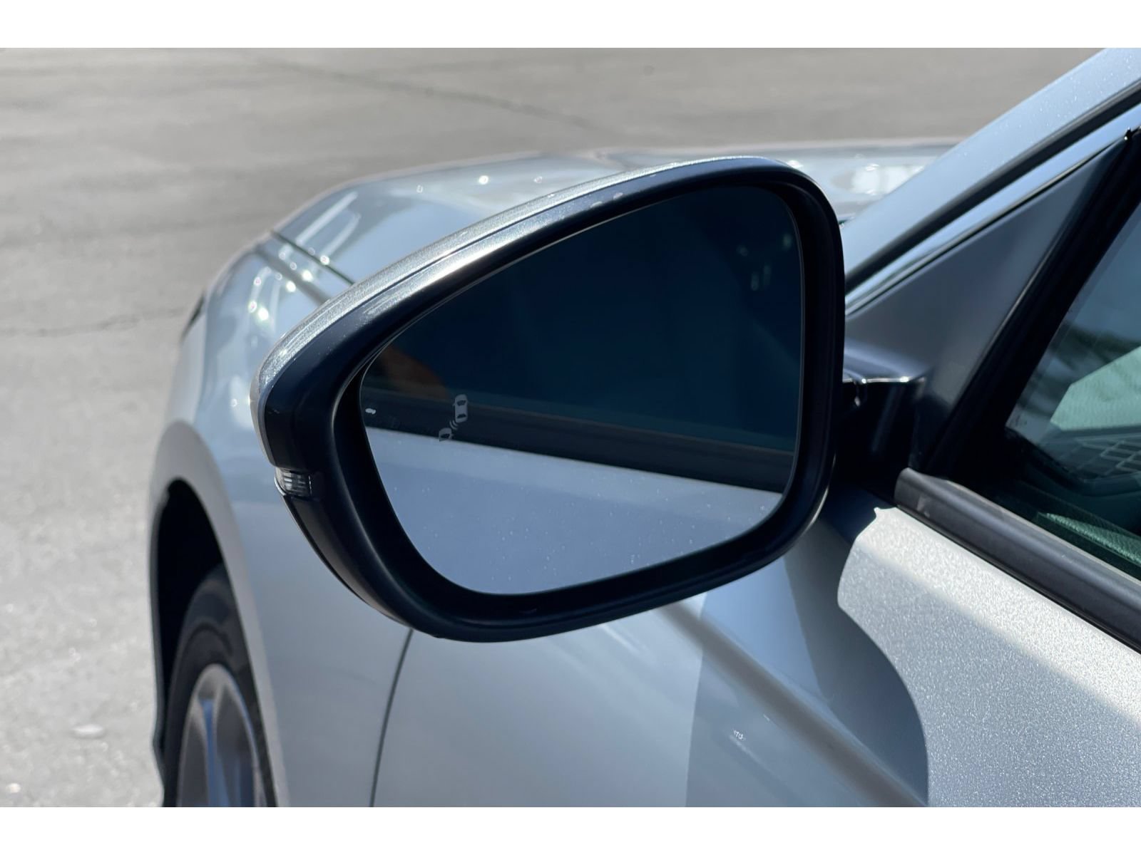 Used 2025 Honda Accord EX-L image 11
