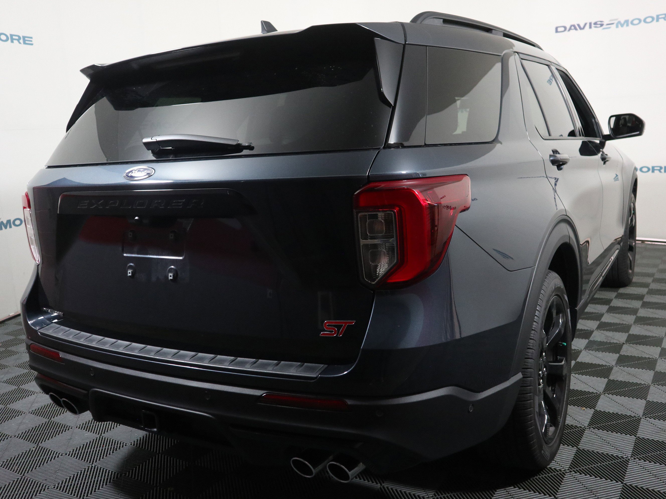 Used 2023 Ford Explorer ST w/ Equipment Group 401A image 6