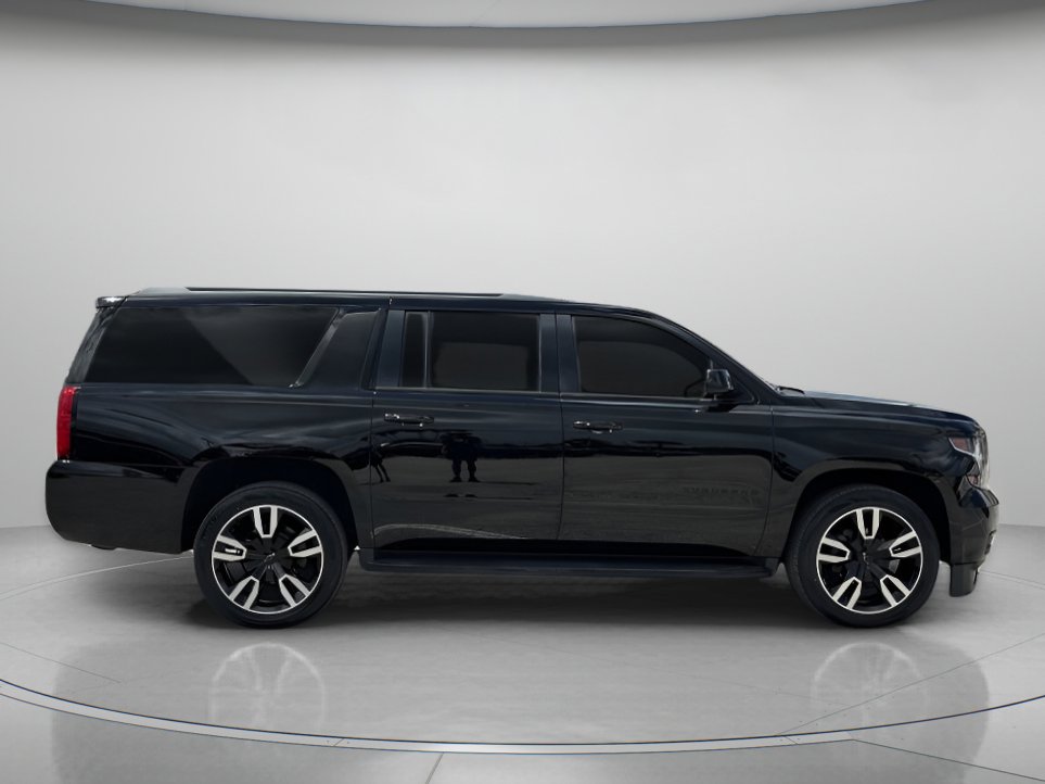 Used 2019 Chevrolet Suburban Premier RWD image 2