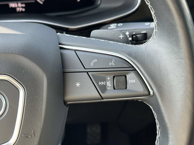 Used 2023 Audi Q8 Premium AWD/4WD image 27