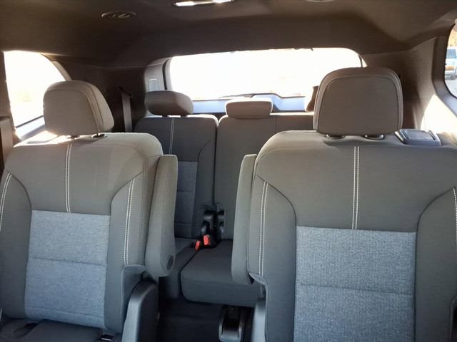 New 2026 GMC Acadia Elevation image 11