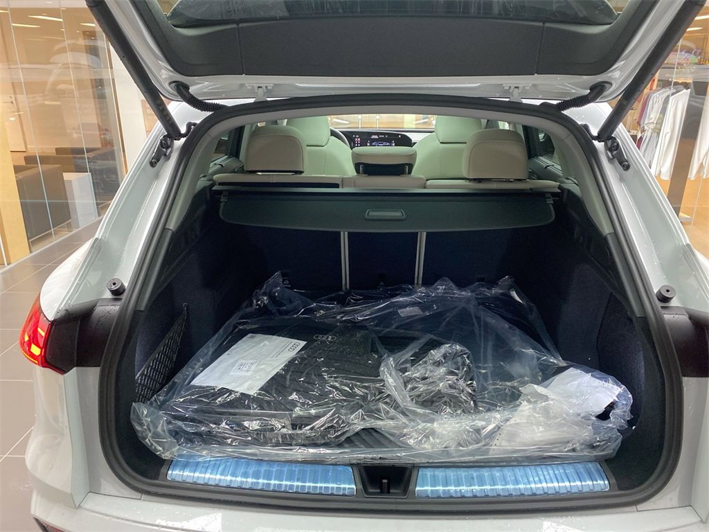 New 2025 Audi Q5 Premium Plus image 25