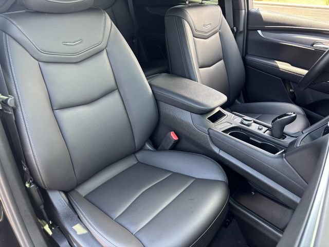Used 2025 Cadillac XT5 Luxury FWD image 10