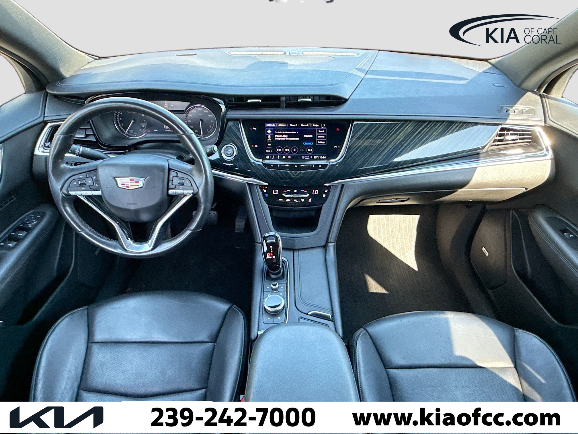 Used 2021 Cadillac XT6 Premium Luxury image 17