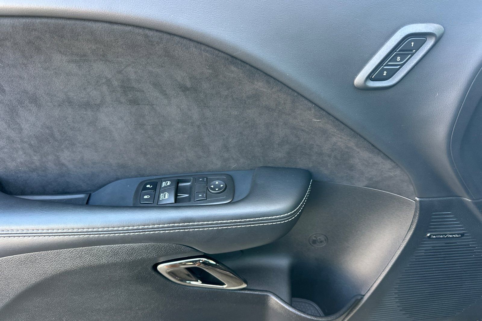 Used 2022 Dodge Challenger SRT Hellcat Redeye image 11