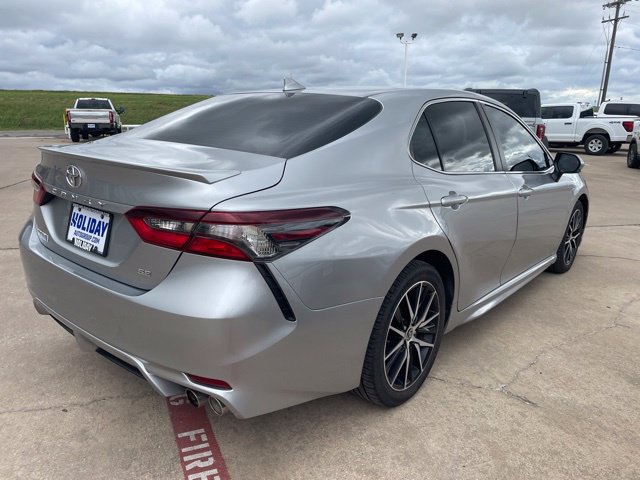 Used 2023 Toyota Camry SE FWD image 6