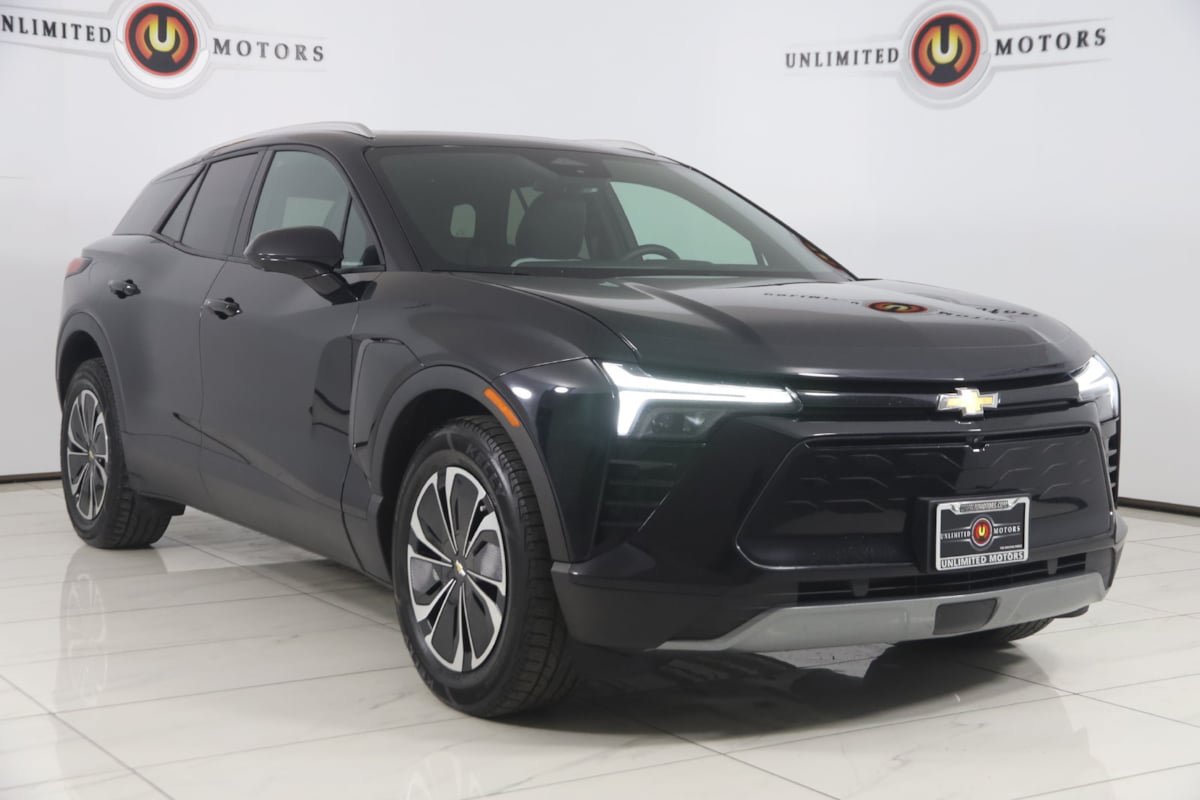 Used 2024 Chevrolet Blazer EV LT AWD/4WD image 19