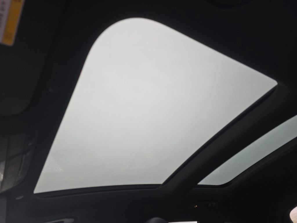 Certified 2022 Mercedes-Benz GLC 300 4MATIC image 3