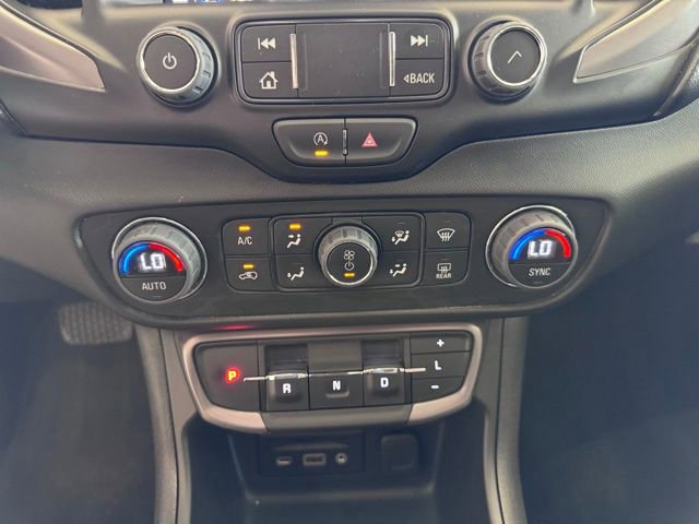 Used 2024 GMC Terrain AT4 image 22