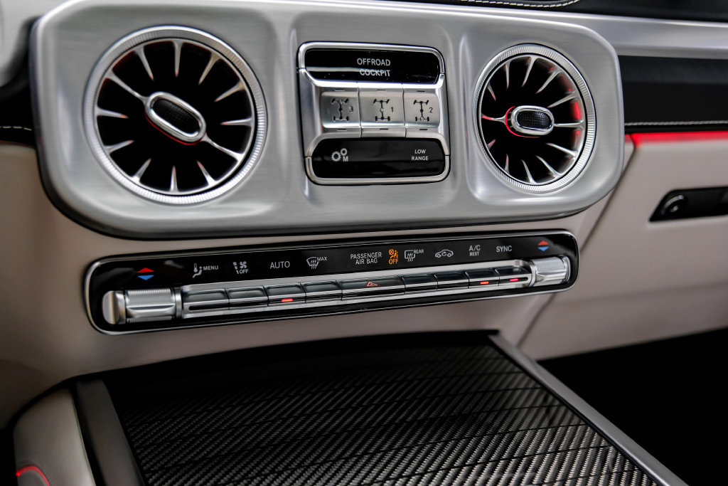 Used 2025 Mercedes-Benz G 63 AMG 4MATIC image 34