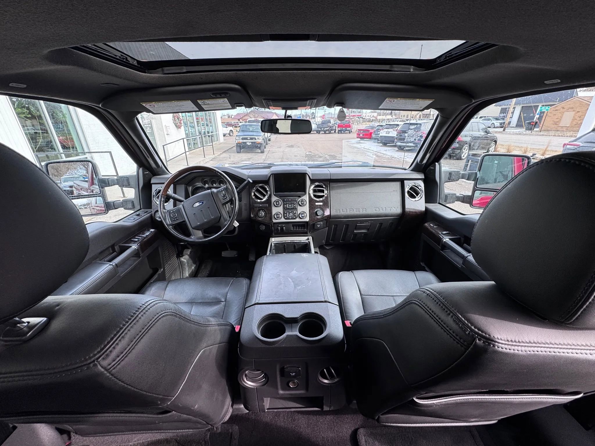 Used 2016 Ford F350 Platinum image 9