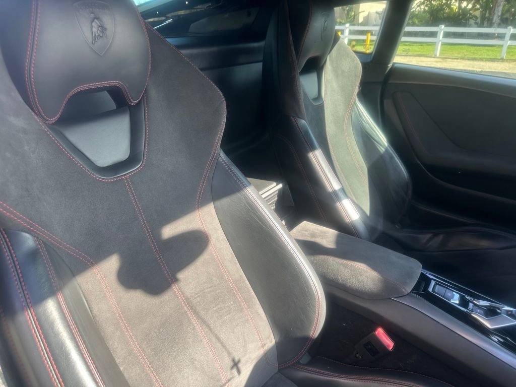 Used 2015 Lamborghini Huracan LP 610-4 image 26