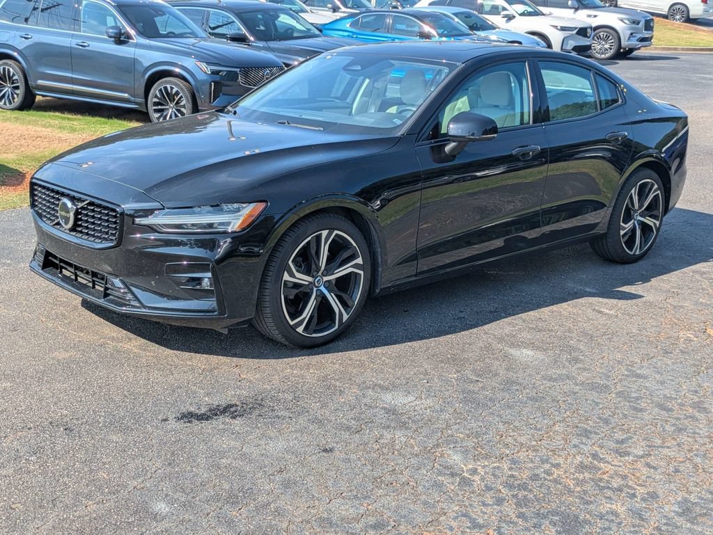 Certified 2024 Volvo S60 B5 Plus w/ Protection Package Premier FWD image 2