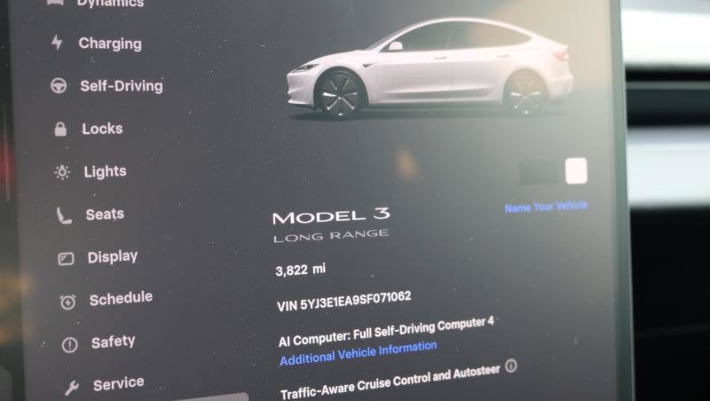 Used 2025 Tesla Model 3 Long Range RWD image 15