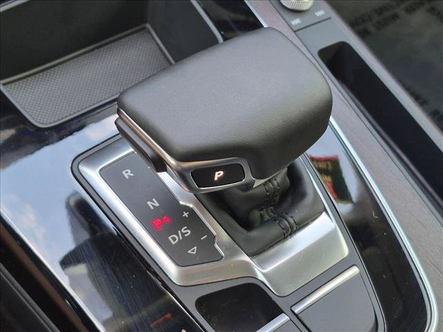 Used 2023 Audi Q5 2.0T Premium w/ Convenience Package AWD/4WD image 11