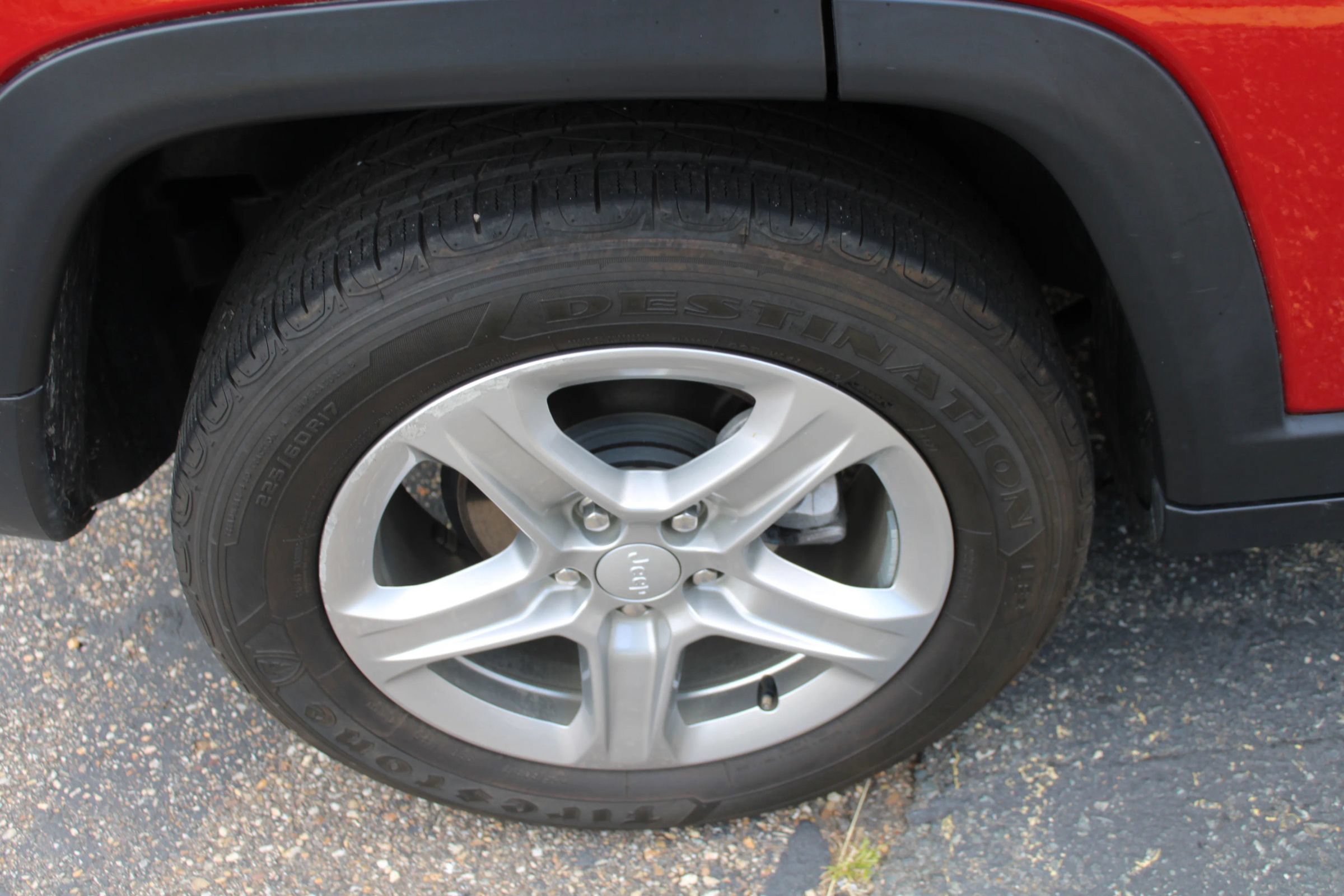 Used 2024 Jeep Compass Latitude AWD/4WD image 25