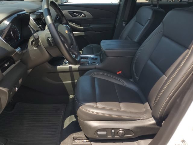 Used 2023 Chevrolet Traverse LT w/ LT Premium Package AWD/4WD image 19